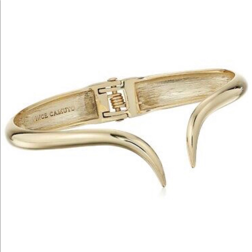 Bracelet 20$